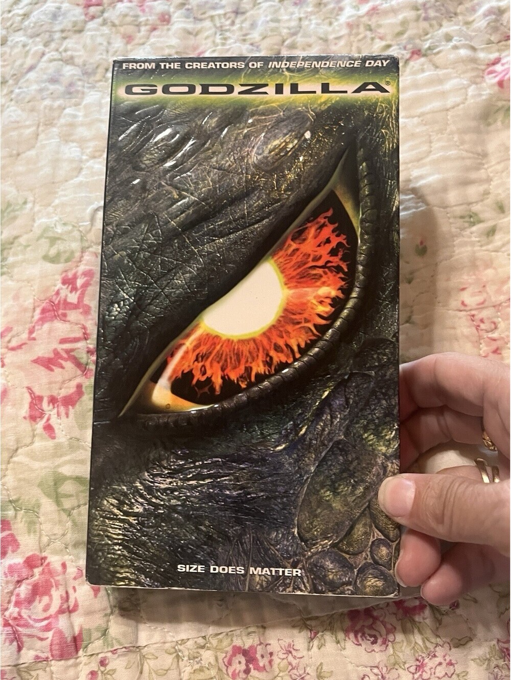 Godzilla VHS 1998 Columbia TriStar Roland Emmerich Matthew Broderick Jean Reno